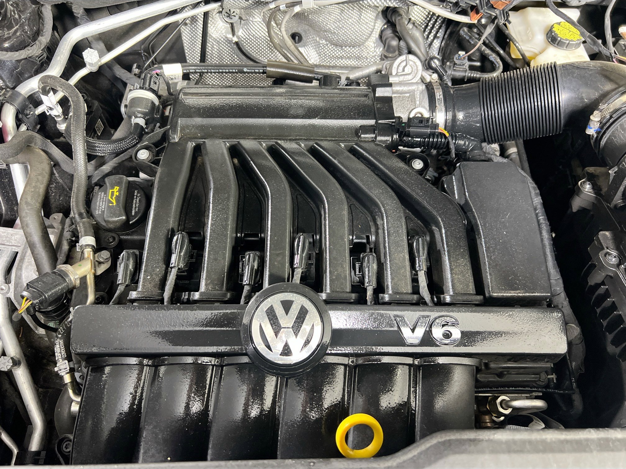 Used 2023 Volkswagen Atlas Cross Sport SE image 28