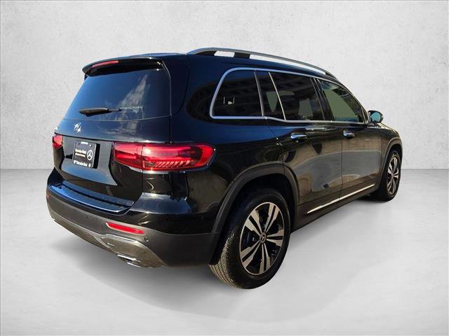Used 2025 Mercedes-Benz GLB 250 image 4