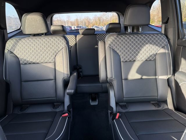 Used 2025 GMC Acadia Denali image 33