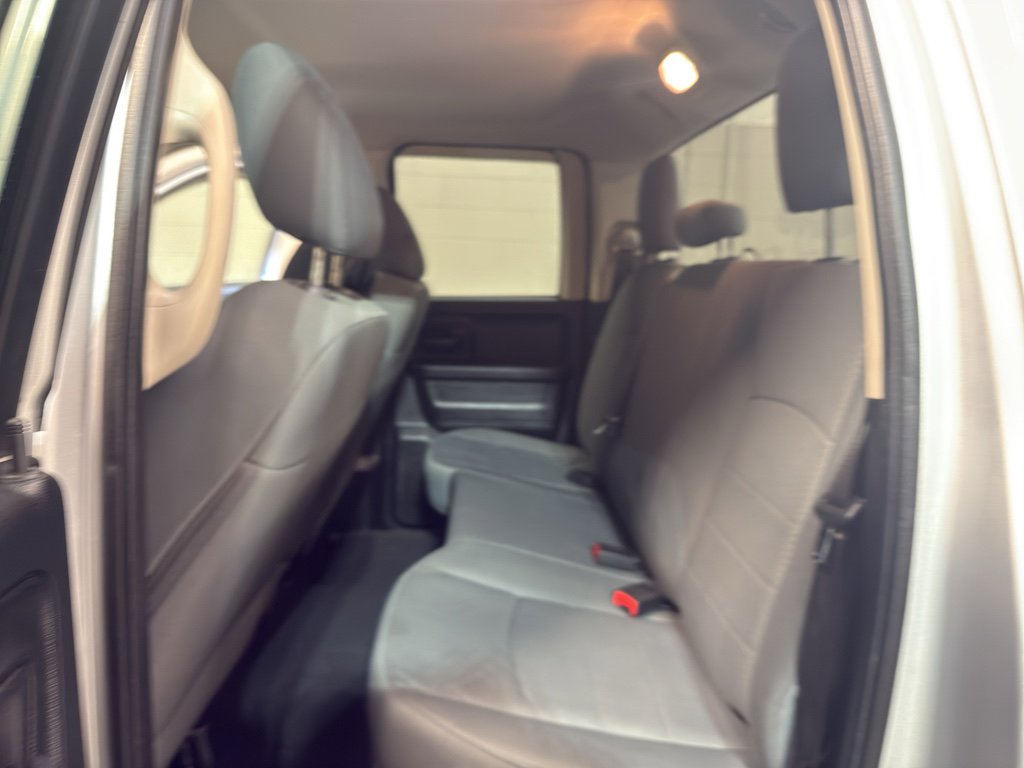 Used 2016 RAM 1500 Express image 27