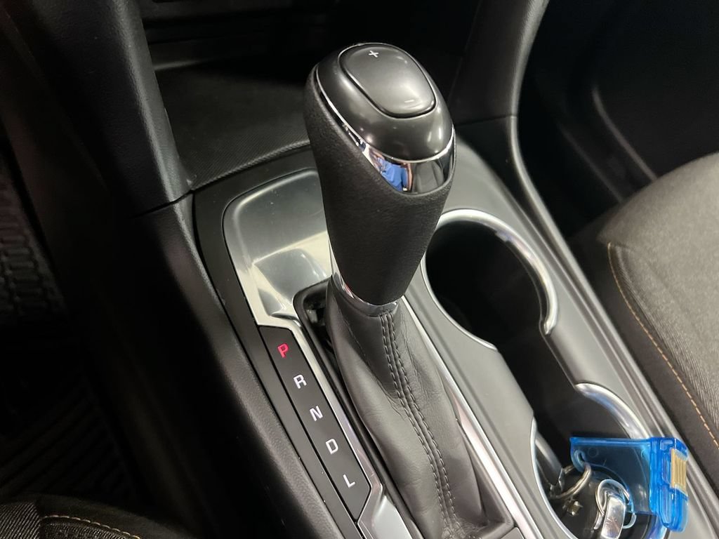 Used 2021 Chevrolet Equinox LT FWD image 17
