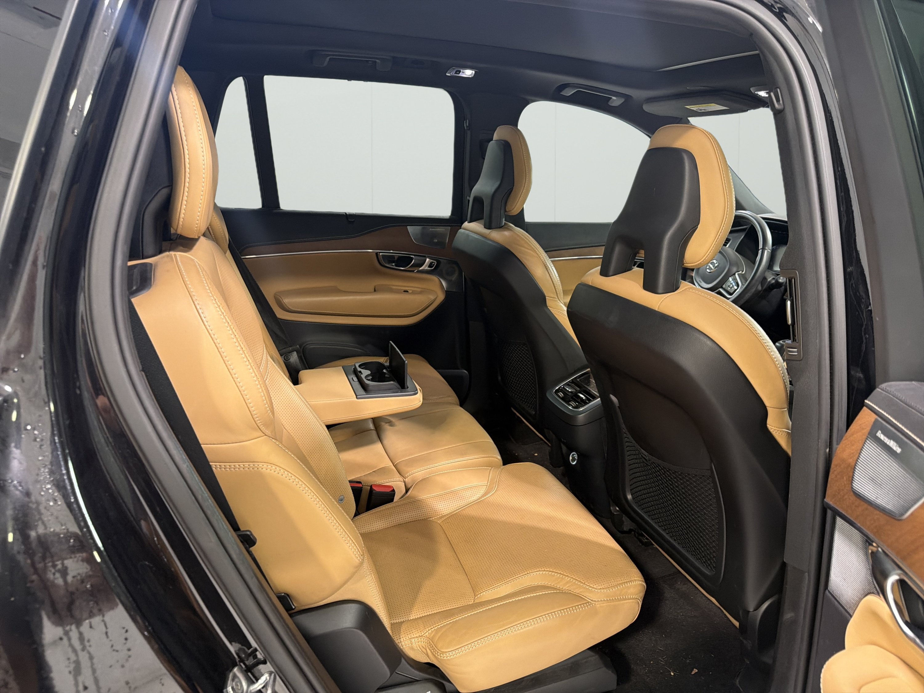 Used 2017 Volvo XC90 T6 Inscription w/ Vision Package AWD/4WD image 13