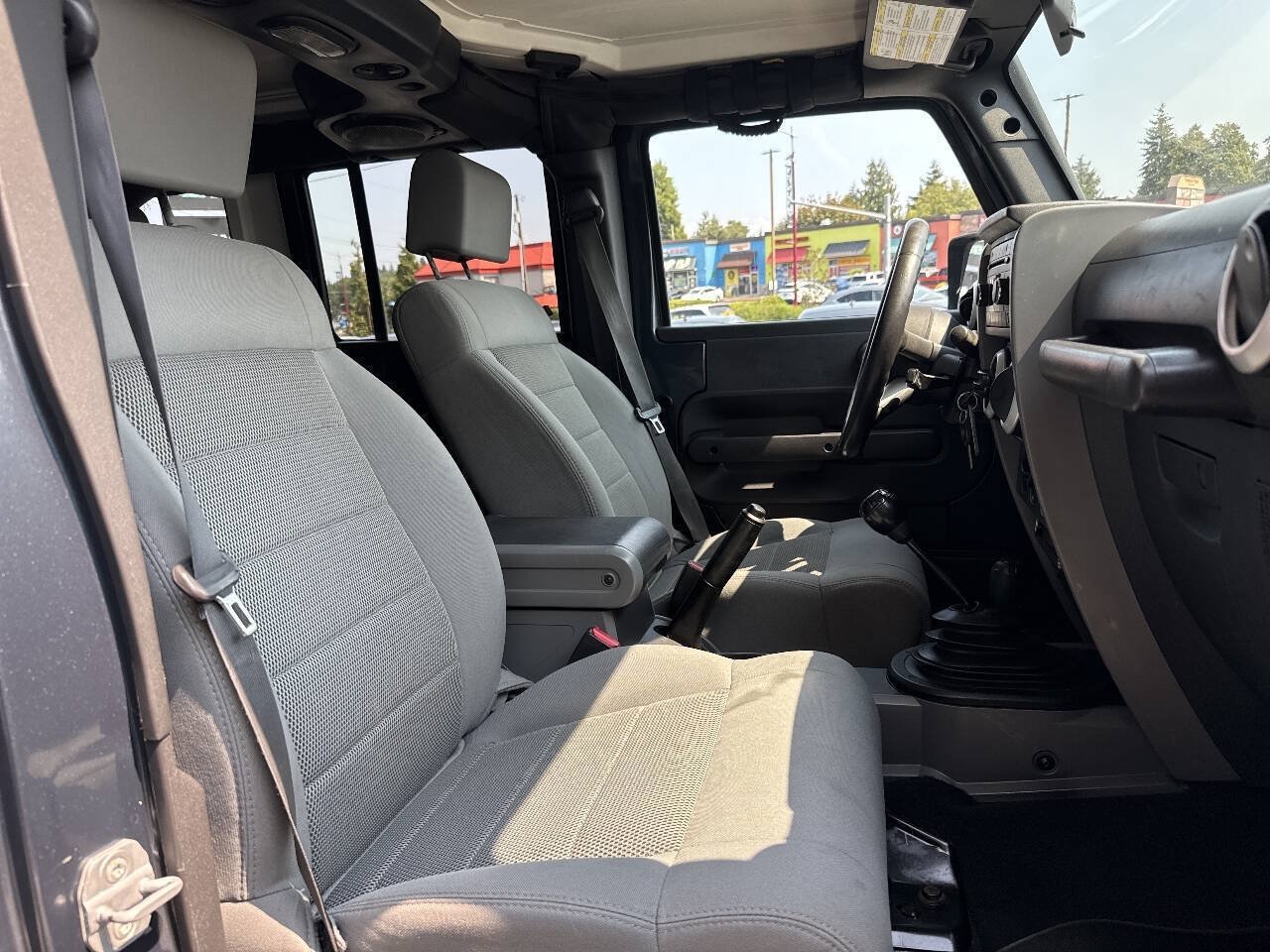 Used 2008 Jeep Wrangler Unlimited Sahara AWD/4WD image 17