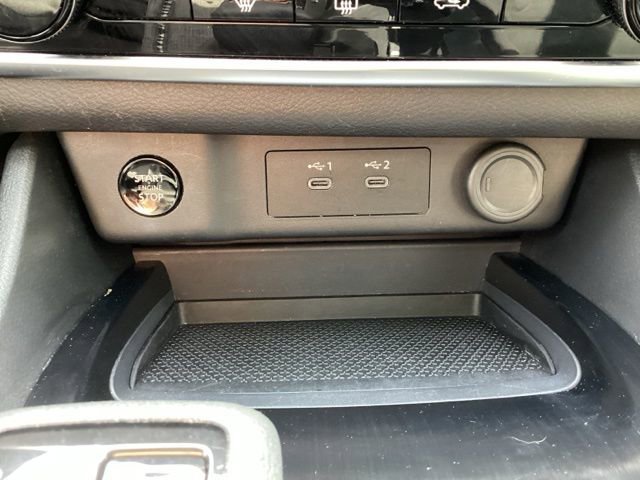 Used 2024 Nissan Rogue S image 21