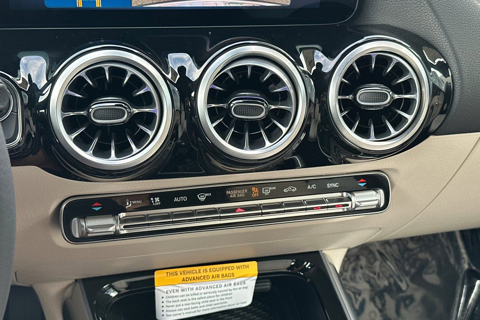 New 2026 Mercedes-Benz GLA 250 image 16