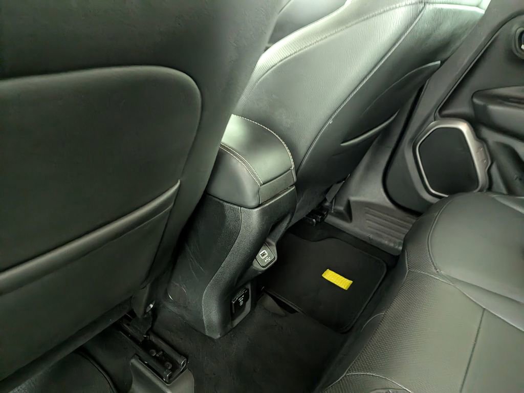 Used 2019 Jeep Renegade Limited image 30