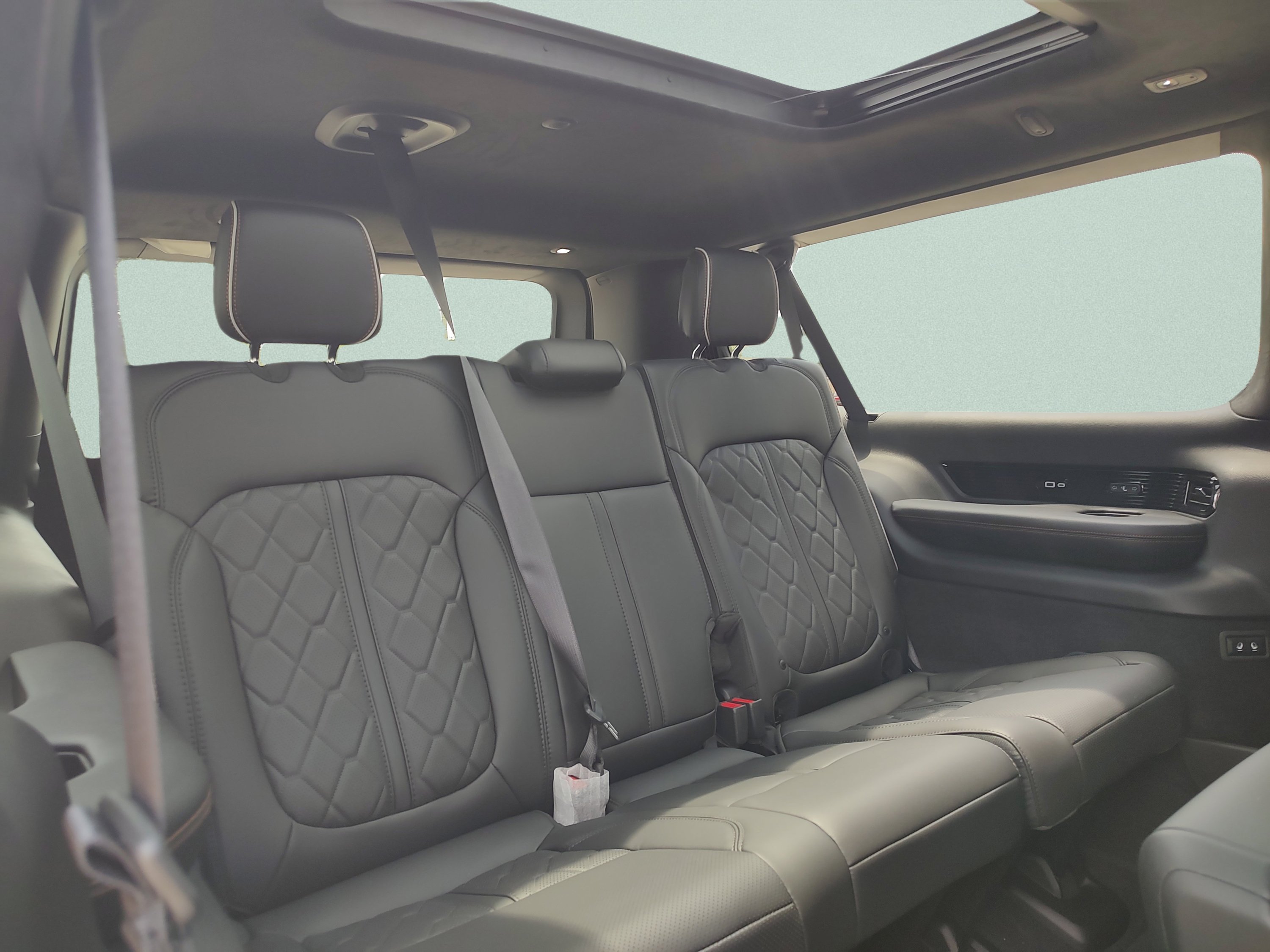 New 2026 Jeep Grand Wagoneer L Summit AWD/4WD image 31