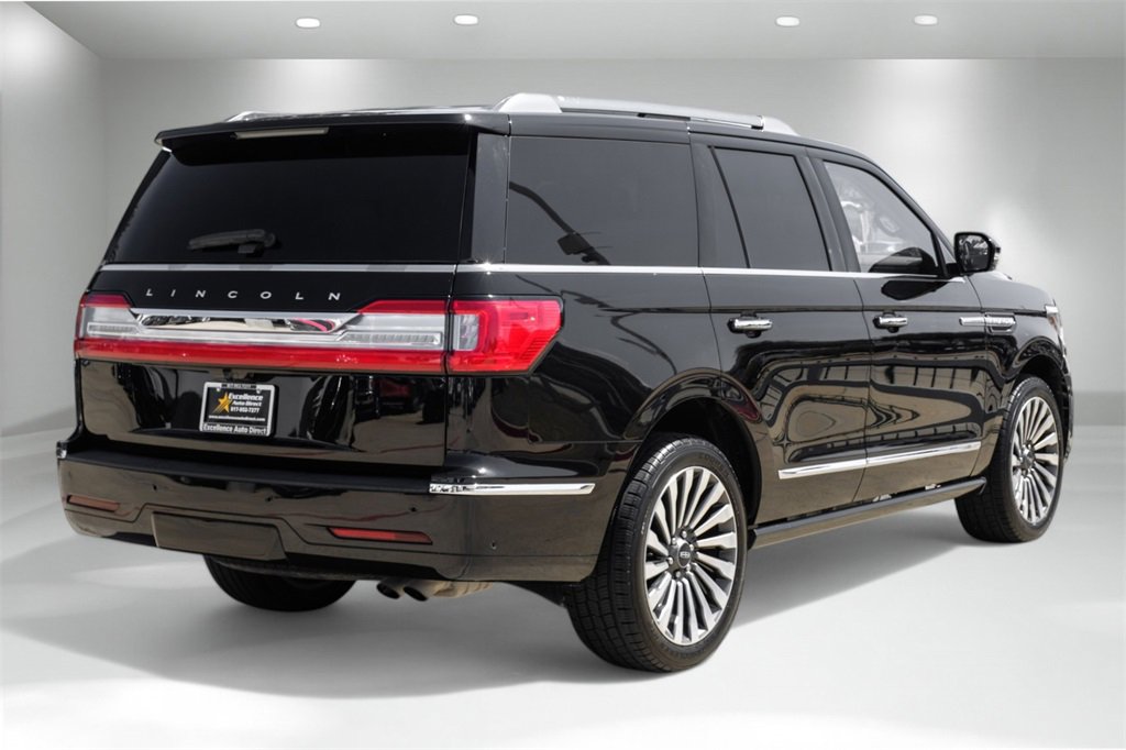 Used 2019 Lincoln Navigator Reserve image 9