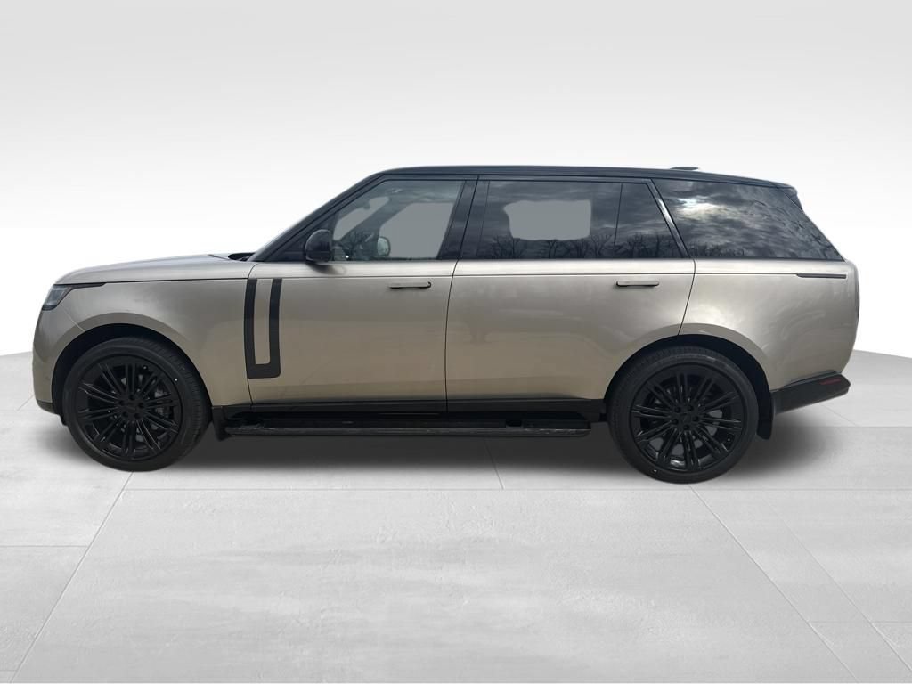 New 2026 Land Rover Range Rover Long Wheelbase SE AWD/4WD image 2