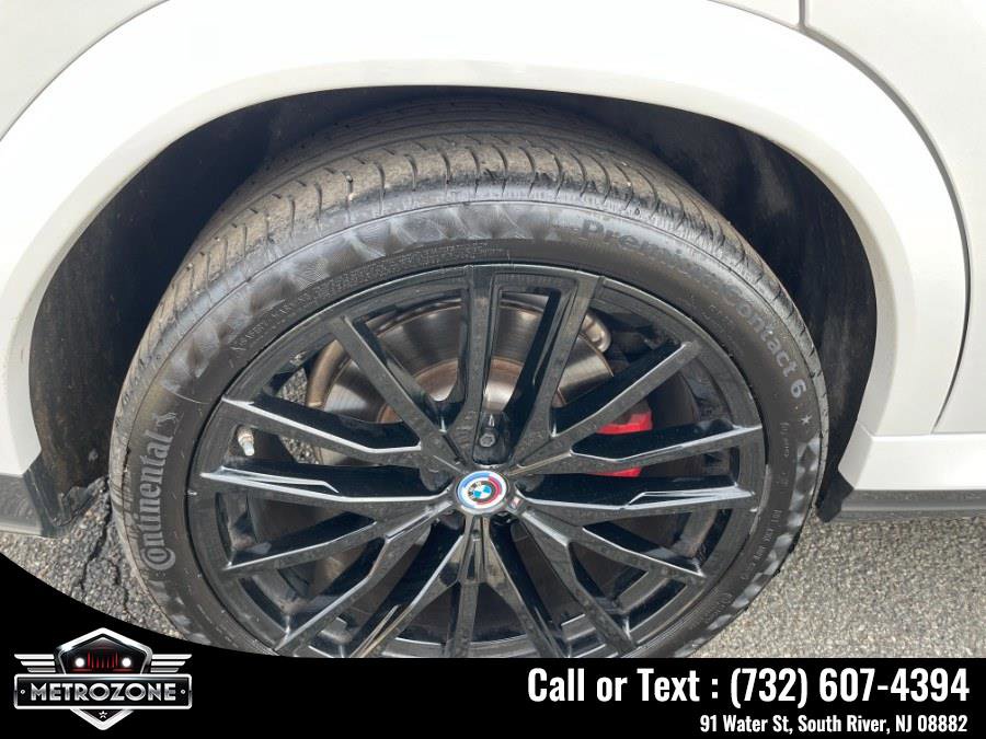 Used 2023 BMW X6 M50i w/ Executive Package image 47