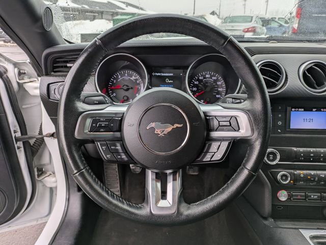 Used 2019 Ford Mustang Coupe RWD image 9