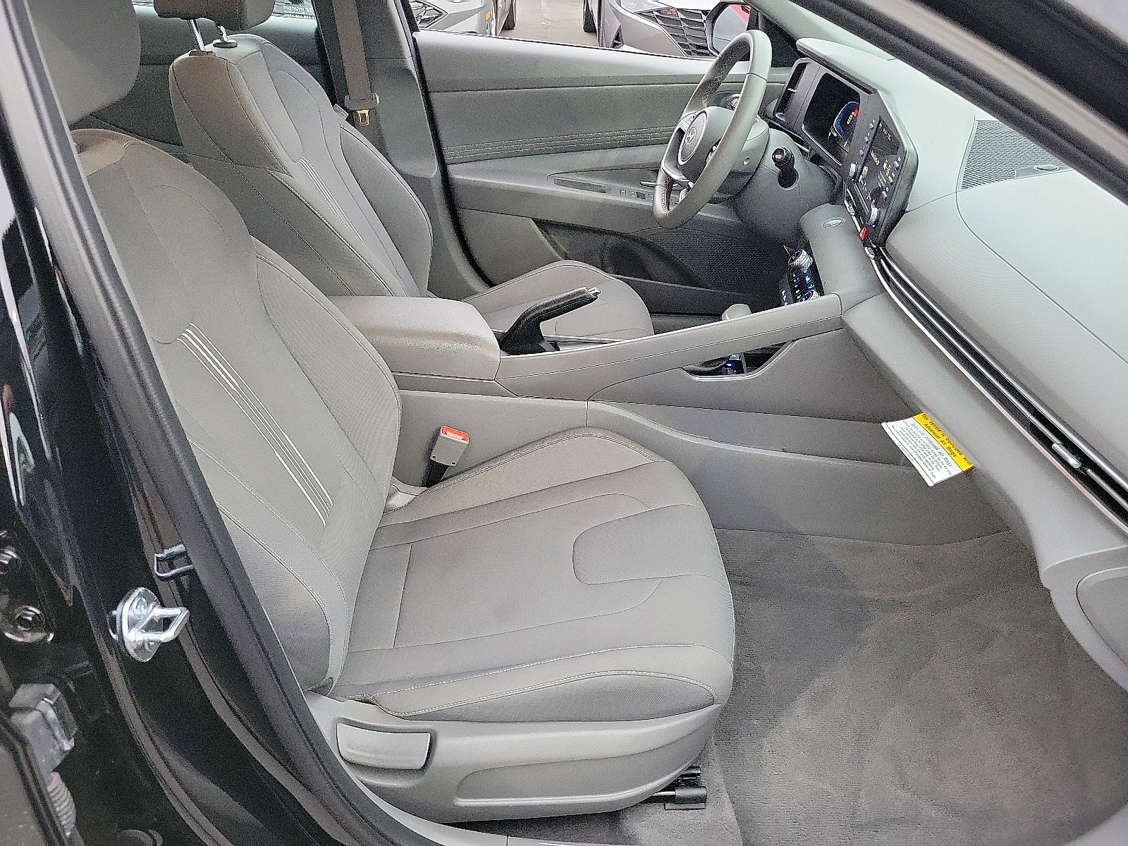 Certified 2025 Hyundai Elantra Sport image 14