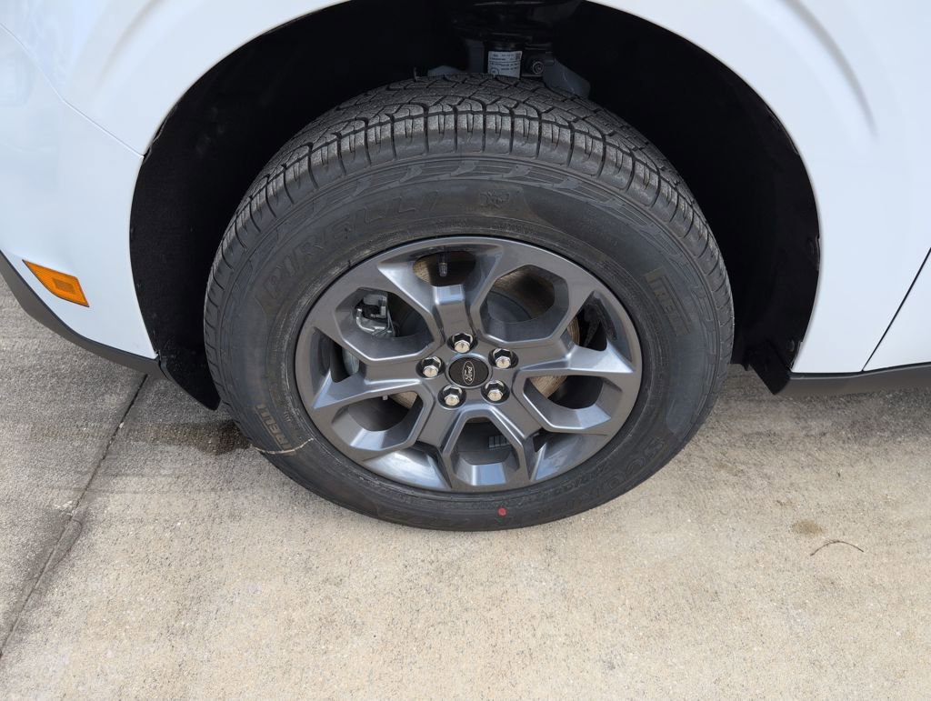 New 2025 Ford Maverick XLT w/ XLT Luxury Package image 17