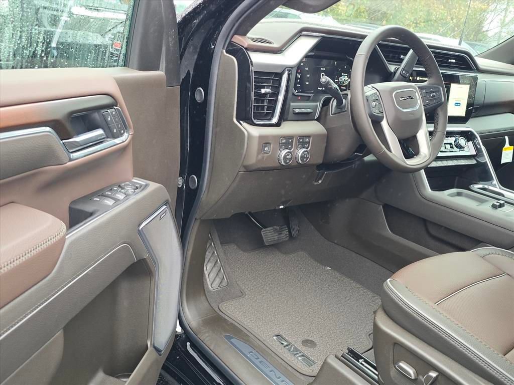 New 2026 GMC Sierra 2500 Denali w/ Denali Reserve Package AWD/4WD image 4