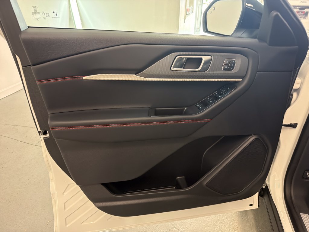 New 2027 Ford Explorer ST-Line w/ Premium Package AWD/4WD image 13