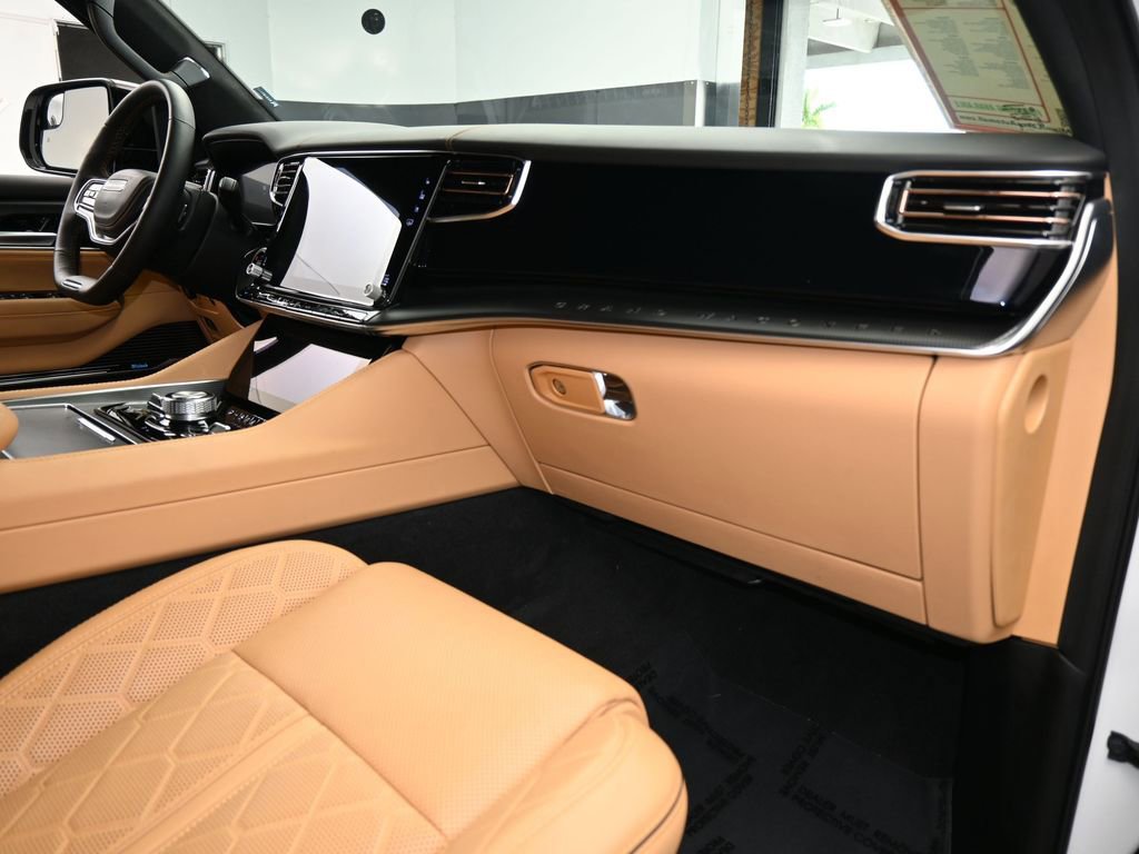 Used 2024 Jeep Grand Wagoneer Series III w/ Quick Order Packagew 28T image 67