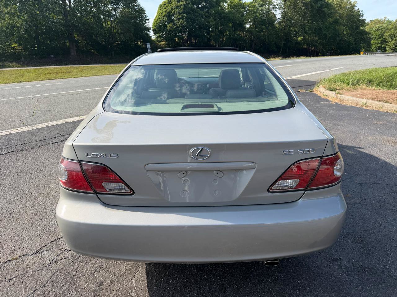 Used 2002 Lexus ES 330 FWD image 6