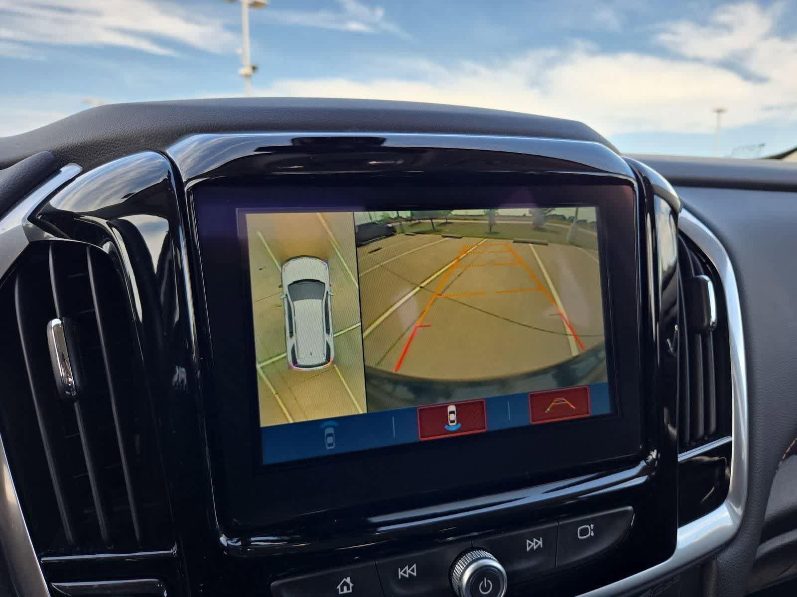 Used 2019 Chevrolet Traverse Premier w/ Driver Confidence II Package FWD image 30
