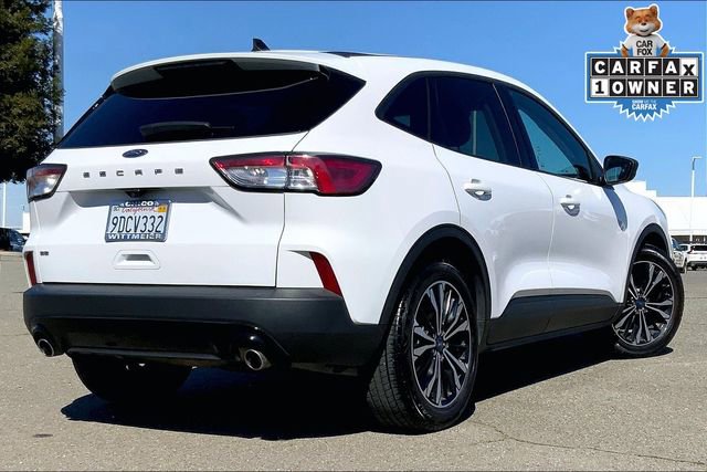 Used 2022 Ford Escape SE w/ SE Sport Appearance Package image 13