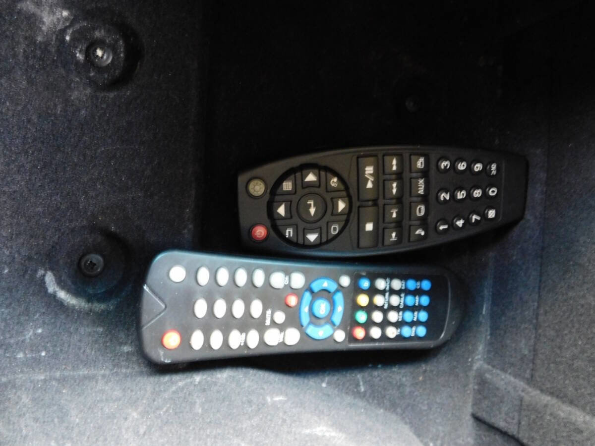 Used 2010 Chevrolet Avalanche LTZ AWD/4WD image 14