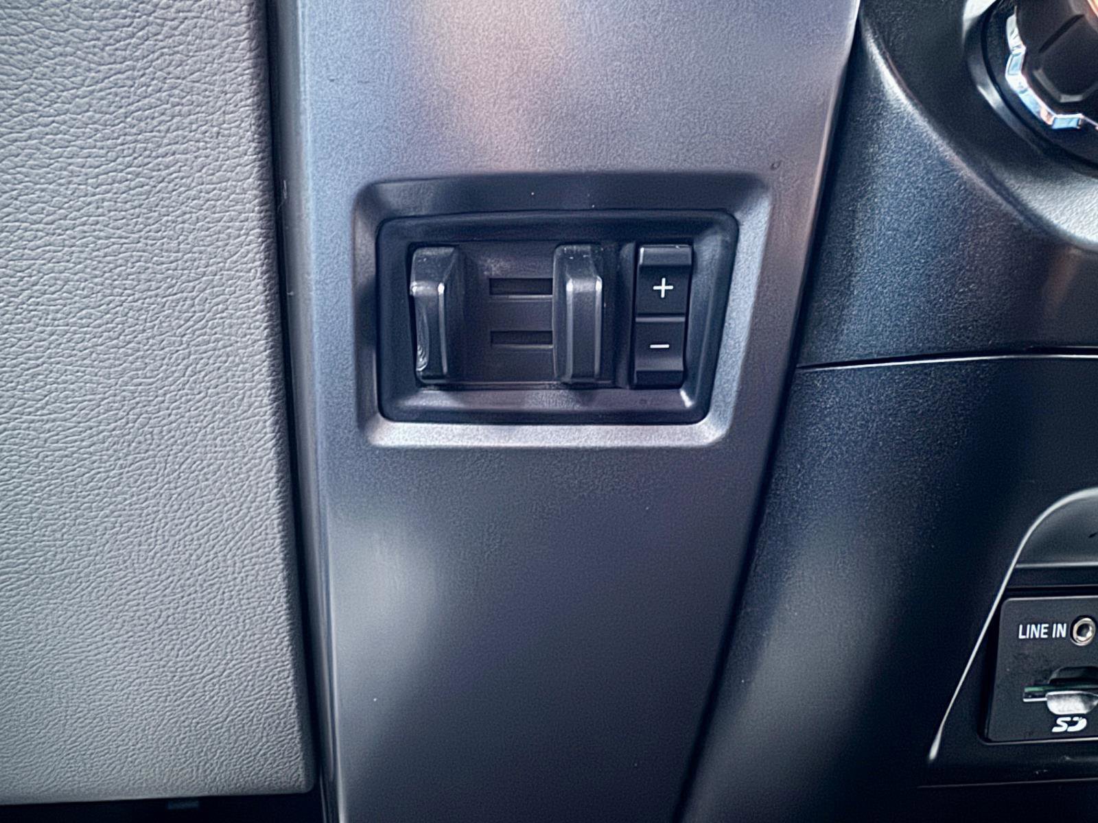 Used 2015 Ford F150 XLT w/ Equipment Group 302A Luxury image 24