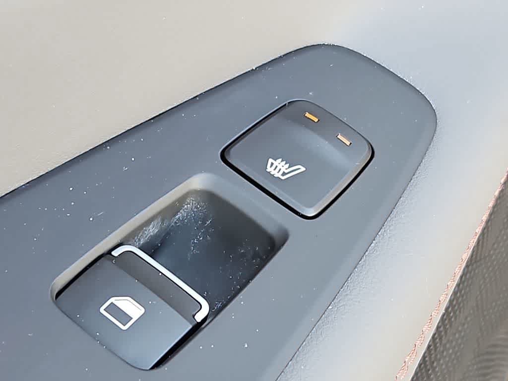 Used 2019 Hyundai Santa Fe FWD image 29