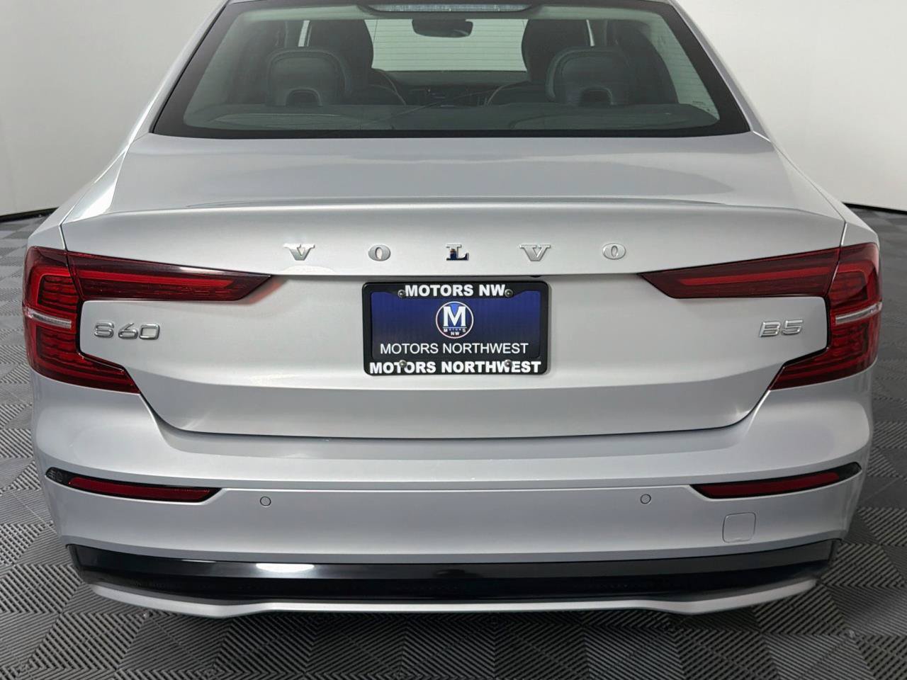 Used 2024 Volvo S60 B5 Plus FWD image 20