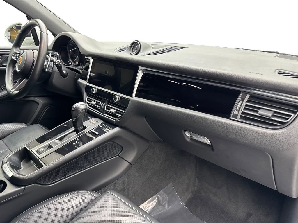 Used 2023 Porsche Macan image 51