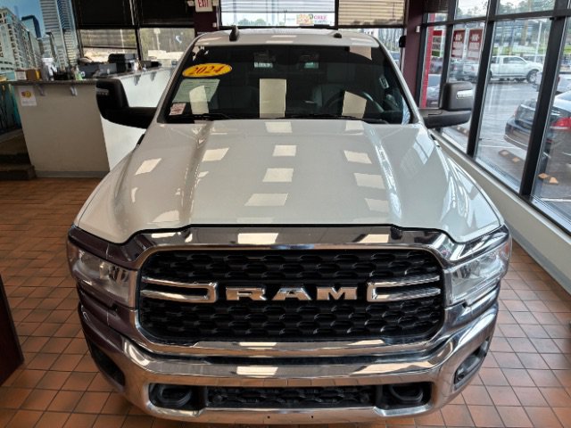 Used 2024 RAM 2500 Big Horn w/ Off Road Package AWD/4WD image 6