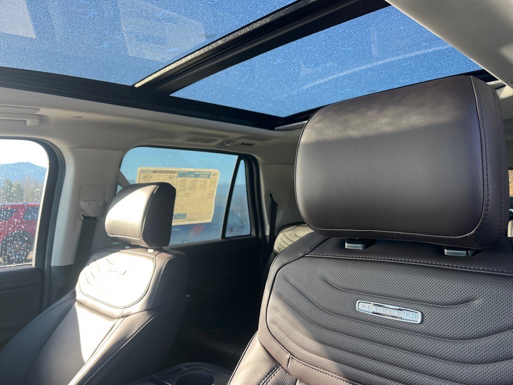 New 2025 Ford Expedition Max Platinum w/ Platinum Ultimate Package AWD/4WD image 8
