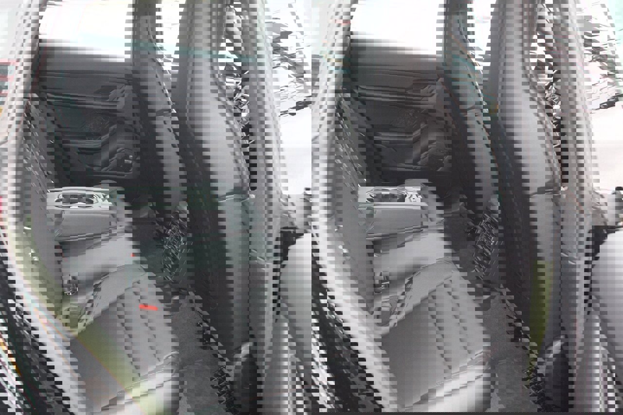 Used 2022 Porsche Taycan image 15