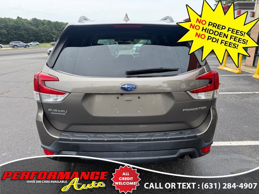 Used 2021 Subaru Forester Premium AWD/4WD image 18