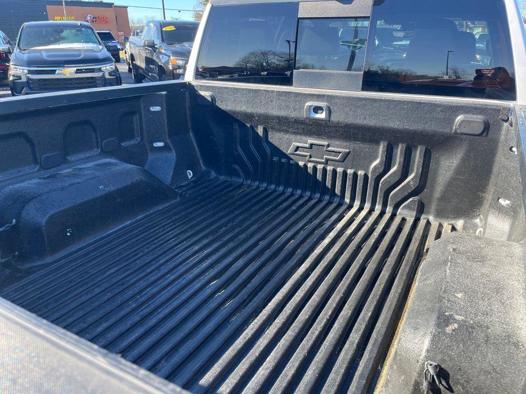 Used 2019 Chevrolet Silverado 1500 LTZ w/ LTZ Premium Package AWD/4WD image 25