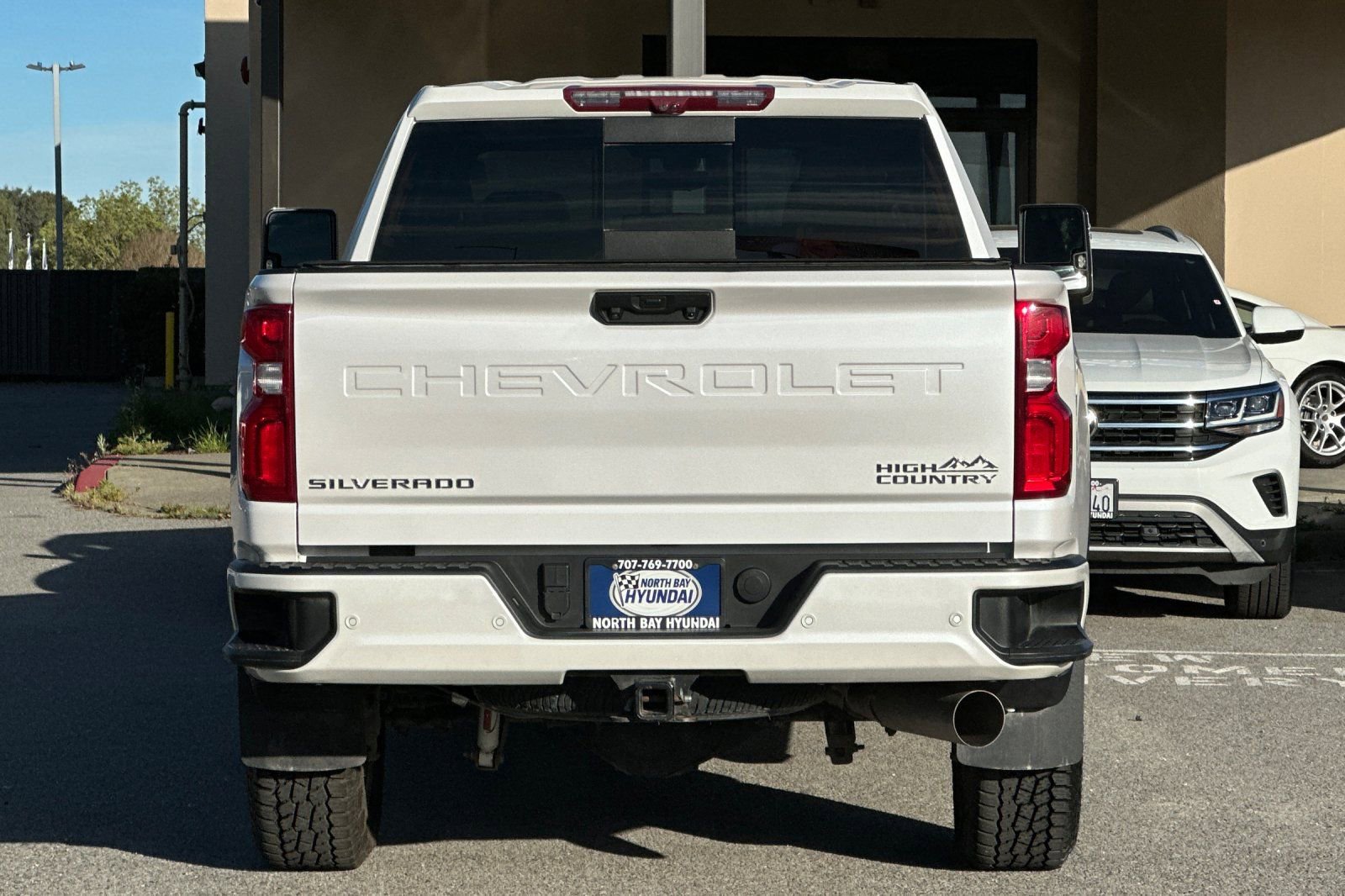 Used 2022 Chevrolet Silverado 2500 High Country w/ Z71 Off-Road Package image 5