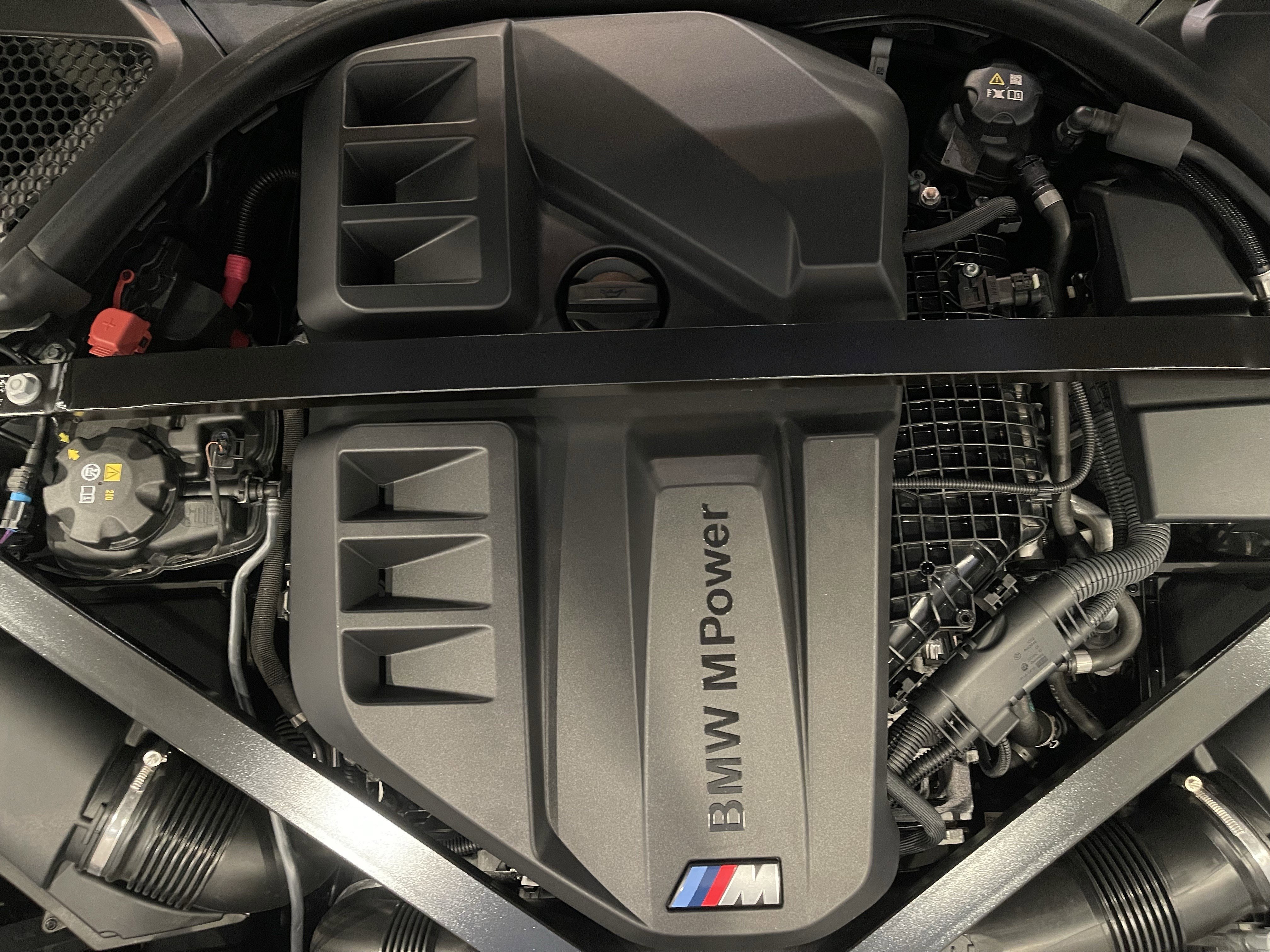 Used 2024 BMW M4 Competition w/ Executive Package image 25