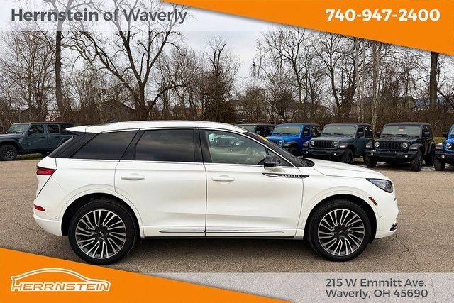 Used 2022 Lincoln Corsair Reserve w/ Equipment Group 201A AWD/4WD image 29