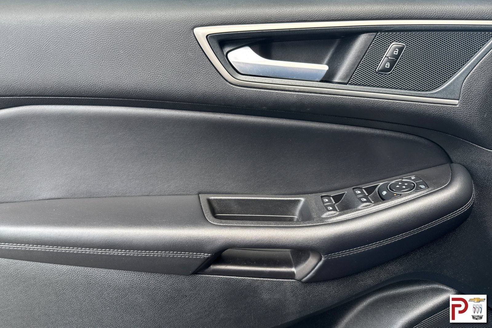 Used 2024 Ford Edge SEL AWD/4WD image 11