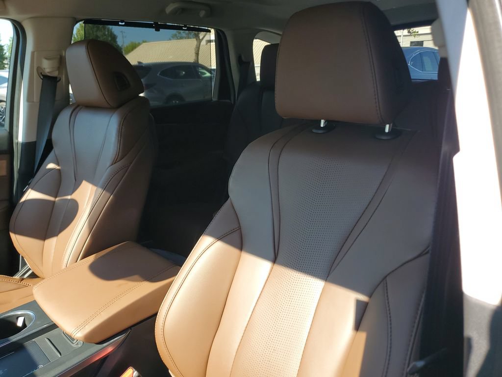 Certified 2026 Acura MDX w/ Technology Package FWD image 18