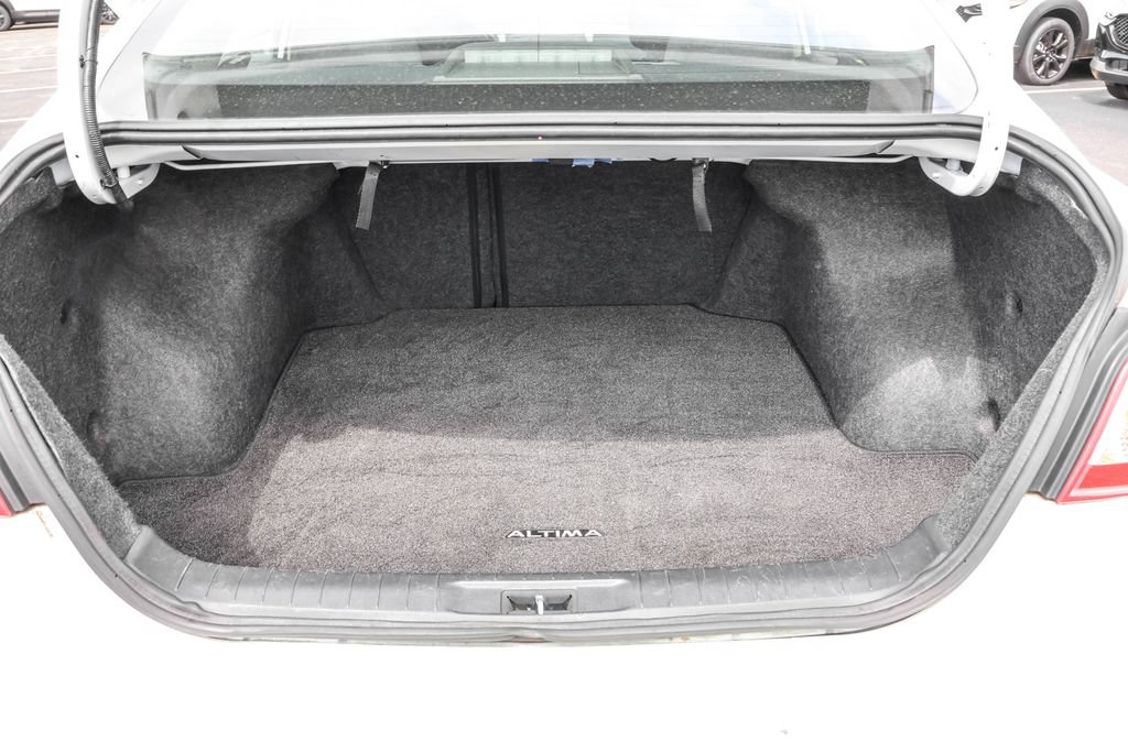 Used 2013 Nissan Altima 3.5 S FWD image 28