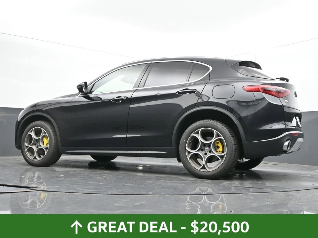 Used 2020 Alfa Romeo Stelvio Sport w/ Cold Weather Package image 42
