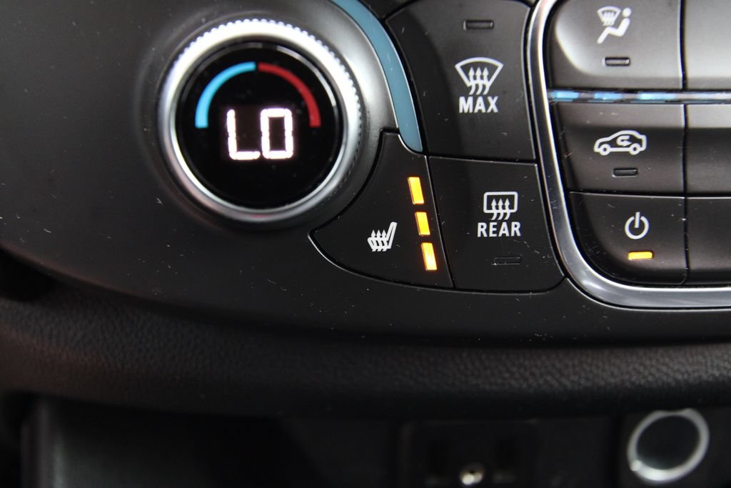 Used 2019 Chevrolet Traverse LT w/ LPO, Blackout Package AWD/4WD image 13