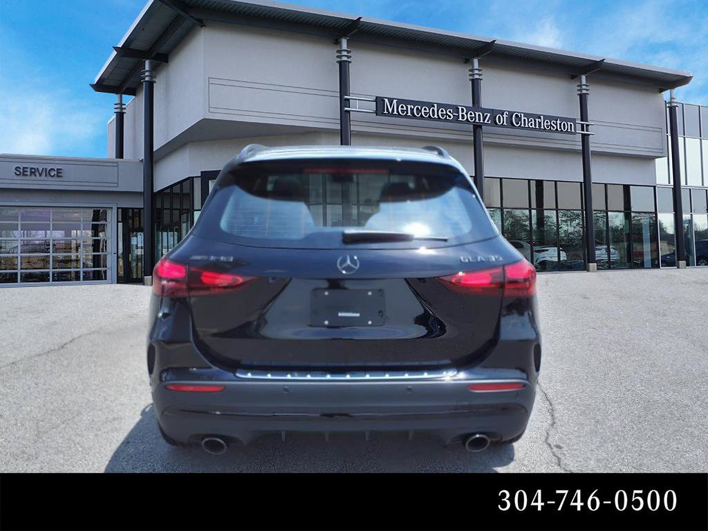 New 2025 Mercedes-Benz GLA 35 AMG 4MATIC image 4