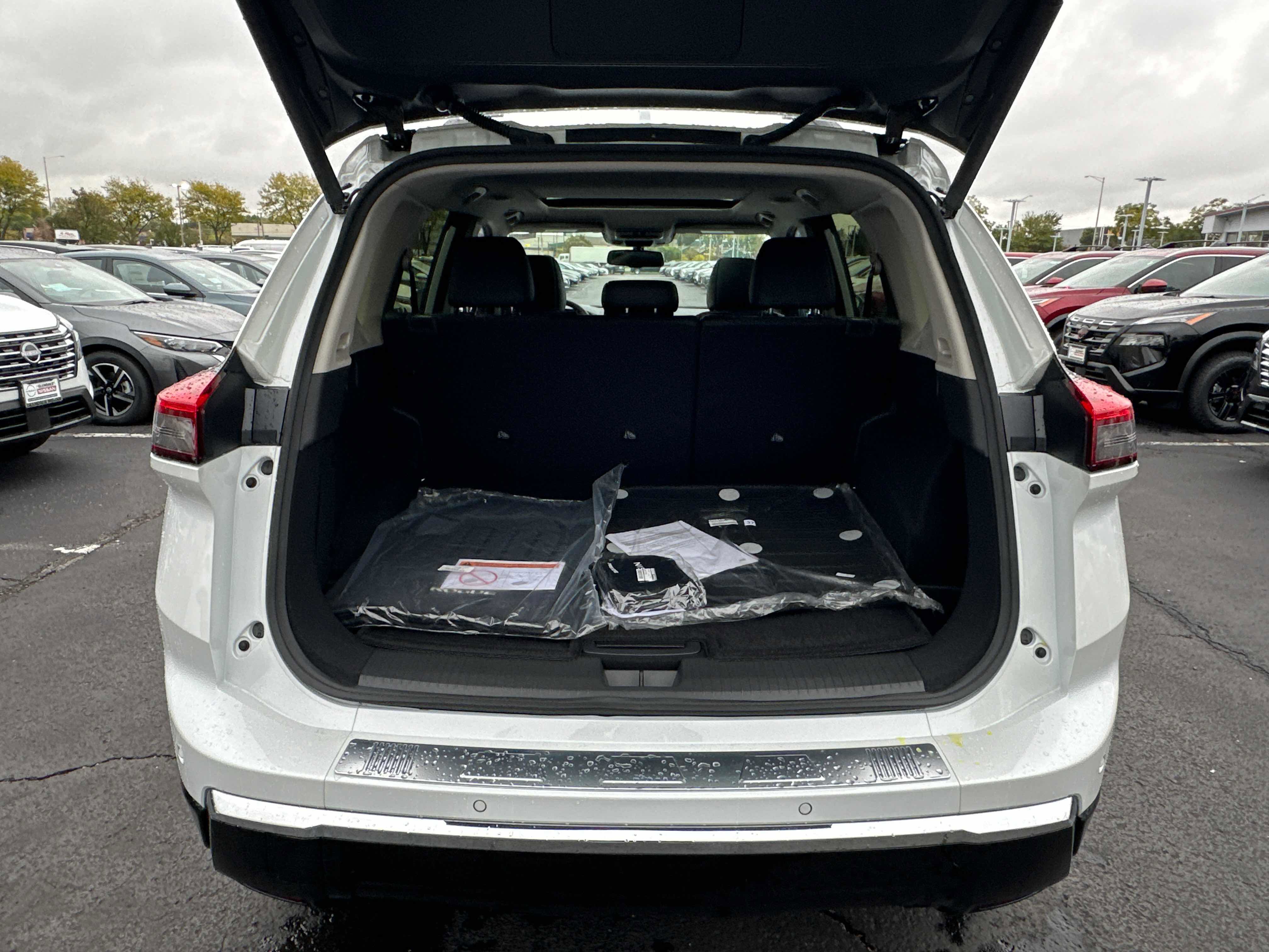 New 2026 Nissan Rogue Platinum w/ Platinum Premium Package image 16