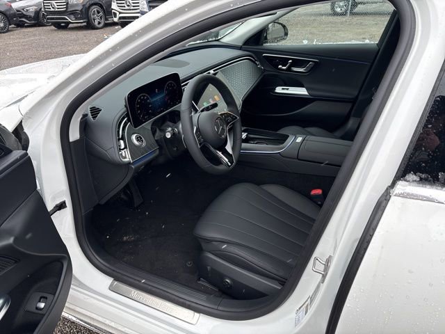 Used 2025 Mercedes-Benz E 350 4MATIC Sedan image 11