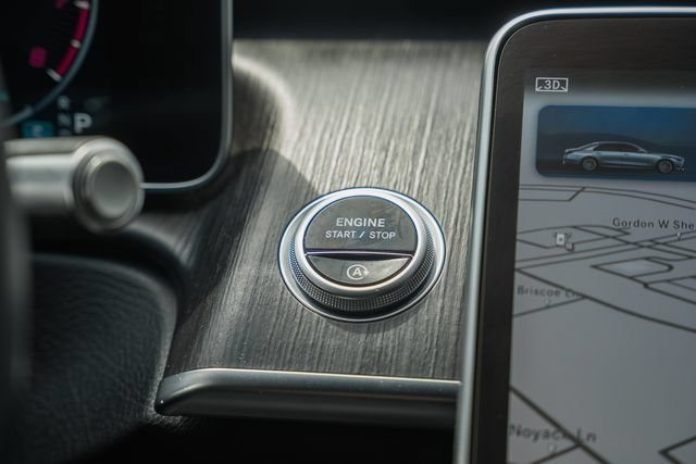 Certified 2022 Mercedes-Benz S 500 4MATIC w/ AMG Line Package image 26