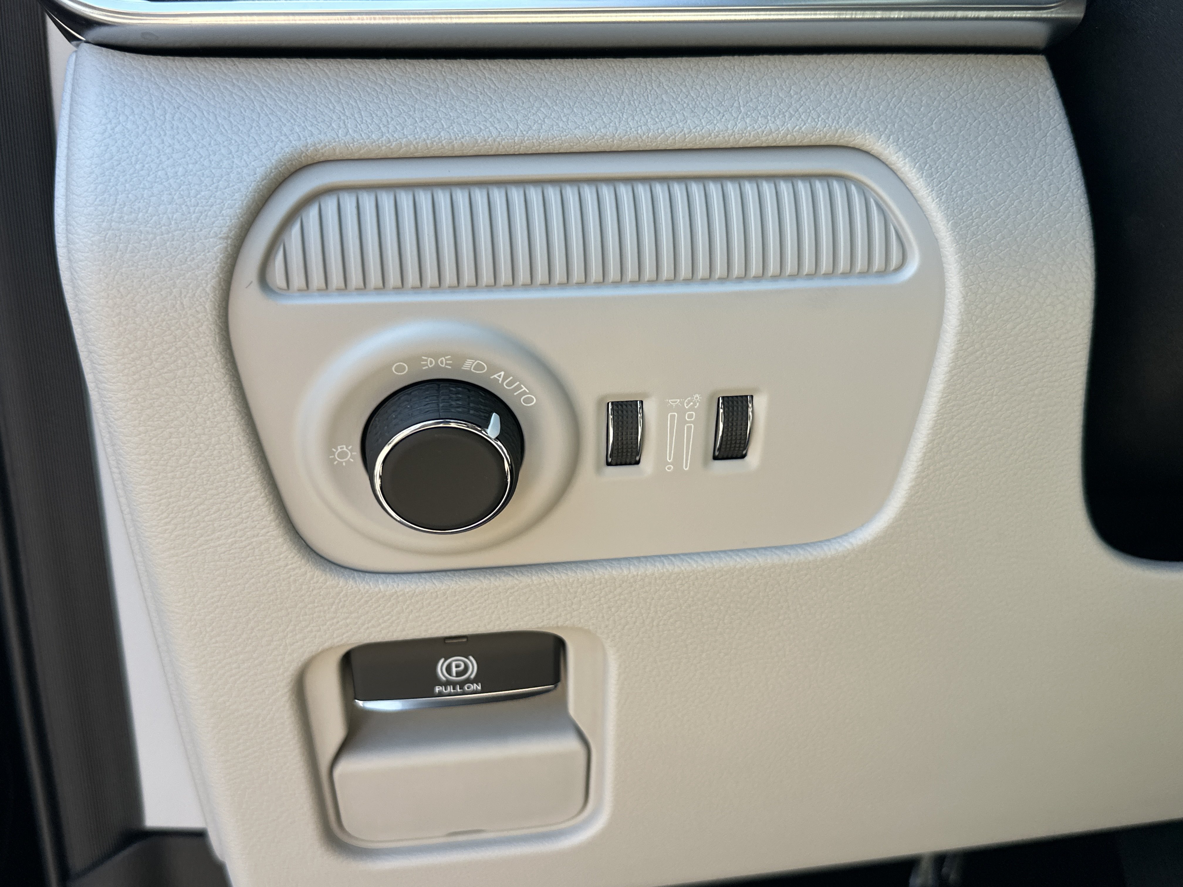 New 2026 Jeep Grand Wagoneer Summit w/ Rear Seat Video Group I AWD/4WD image 10