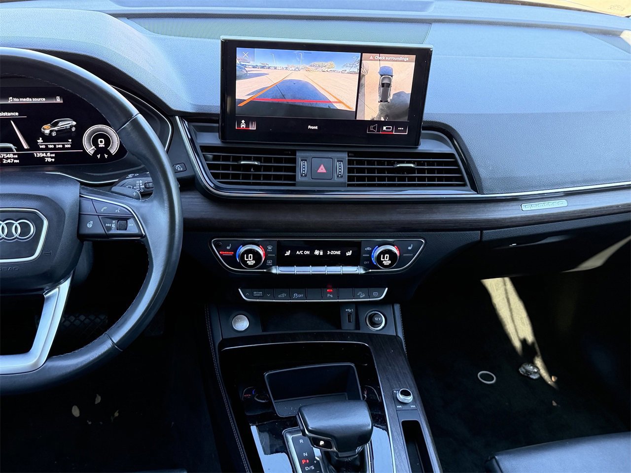 Used 2023 Audi Q5 e Premium Plus w/ Premium Plus Package image 17