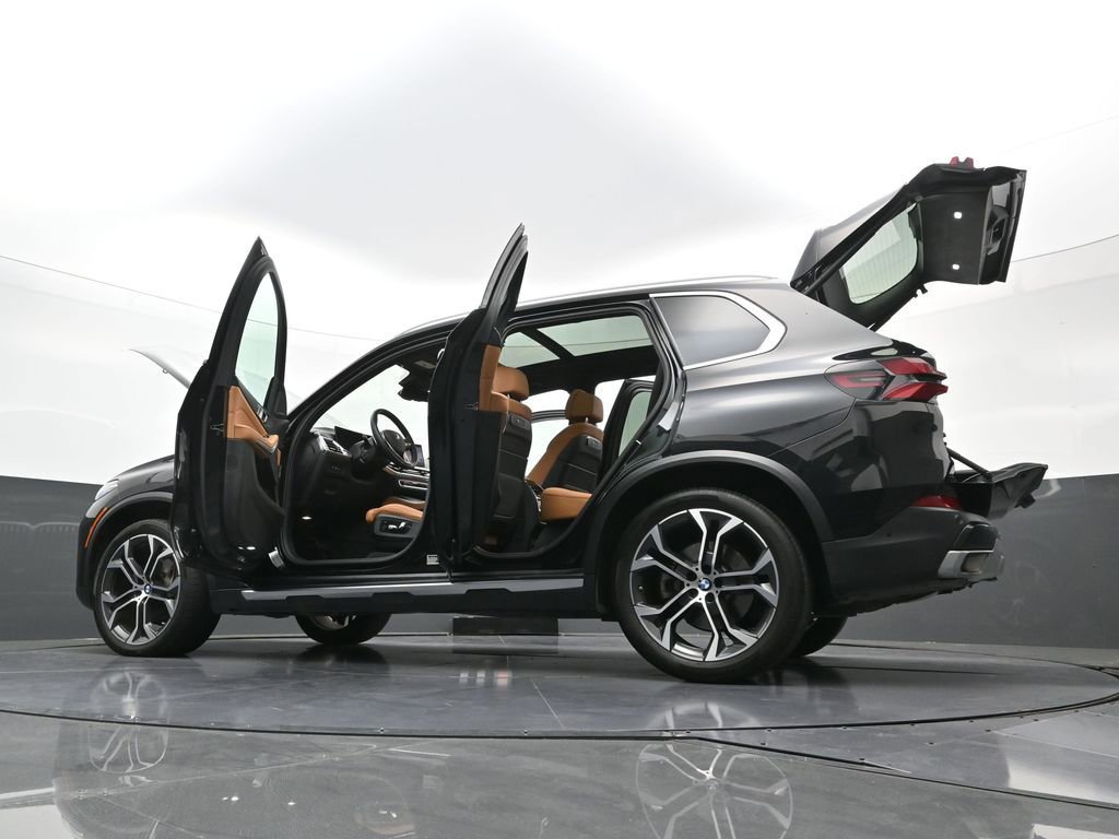 Used 2024 BMW X5 xDrive40i w/ Premium Package AWD/4WD image 42