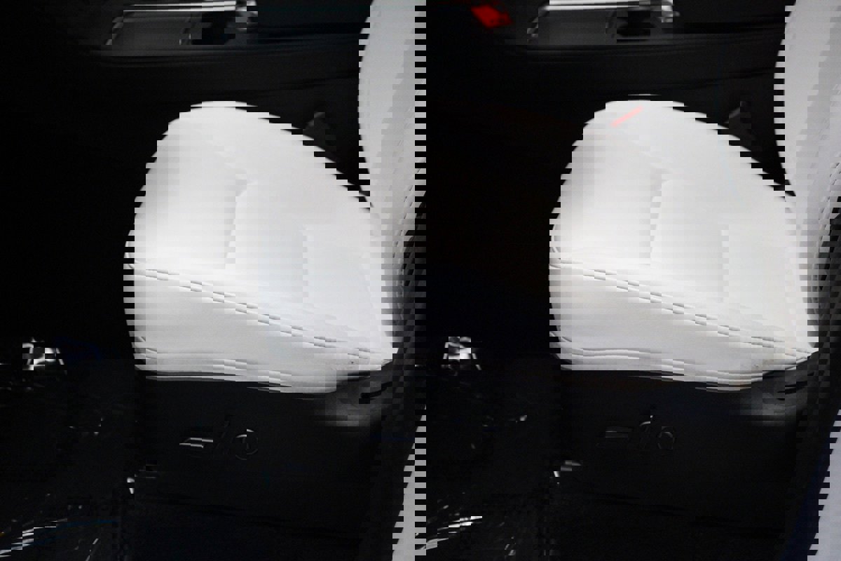 Used 2023 Tesla Model Y Long Range image 36