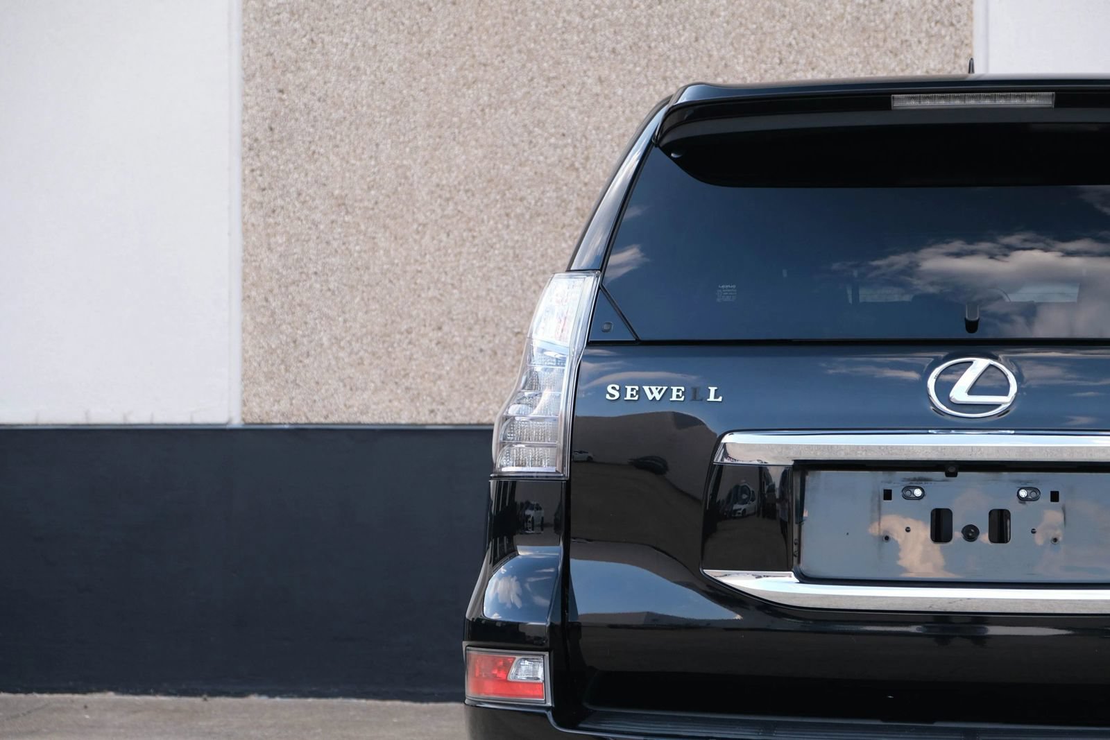 Used 2017 Lexus GX 460 Premium w/ Premium Package AWD/4WD image 17